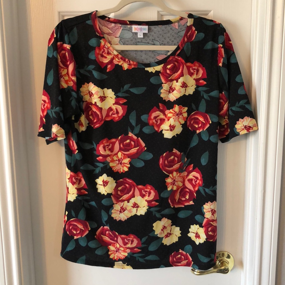Lularoe GiGi fitted top